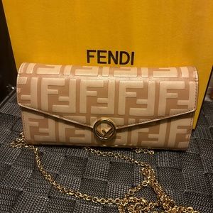 Fendi Wallet on Chain